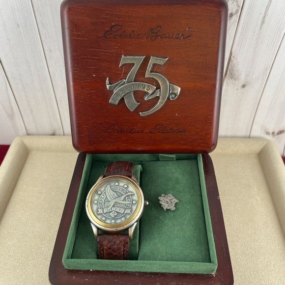 Eddie Bauer 75th Anniversary Men's Watch with Wooden Box and Pin - Picture 2 of 8